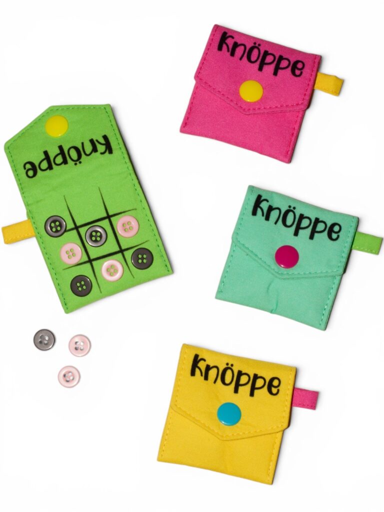 4 farbenfrohe Knöppe Spiele von Rosis Enkelin